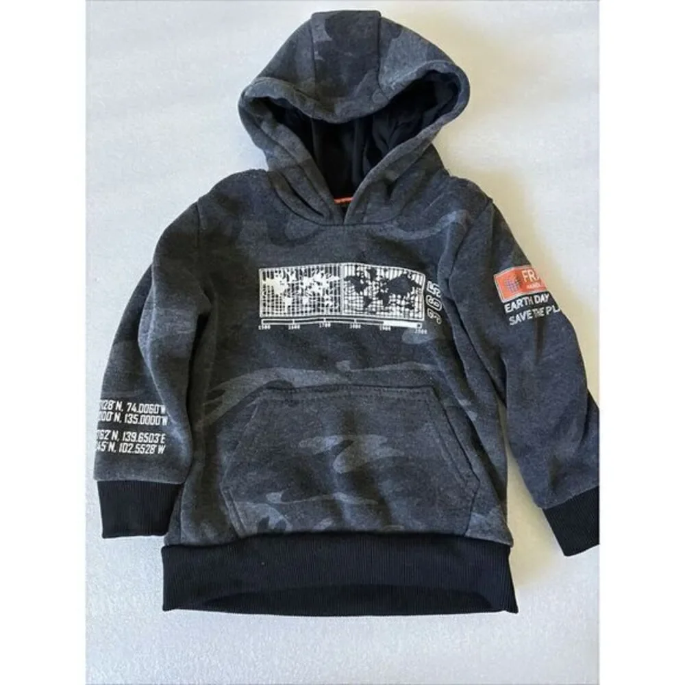Encrypted Boys Hoodie size 2T  Gray Black Camo‎
